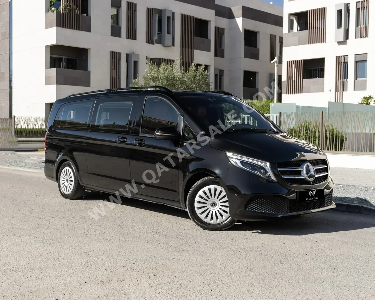 Mercedes-Benz  V-Class  250  2021  Automatic  45,000 Km  4 Cylinder  Rear Wheel Drive (RWD)  Van / Bus  Black