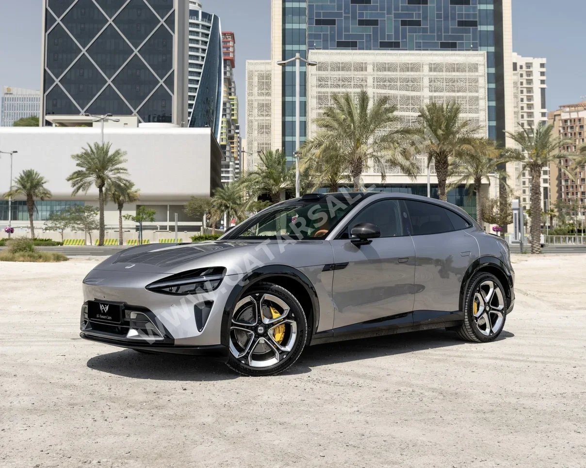 Xiaomi YU7 Max 2025 Automatic 0 Km 0 Cylinder All Wheel Drive (AWD) Sedan Gray