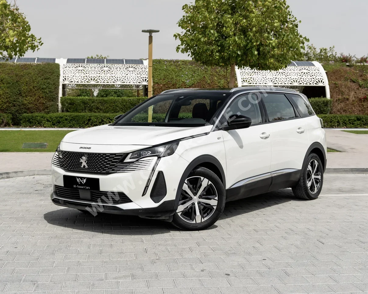 Peugeot  5008  GT LINE  2022  Automatic  35,000 Km  4 Cylinder  Four Wheel Drive (4WD)  SUV  White  With Warranty