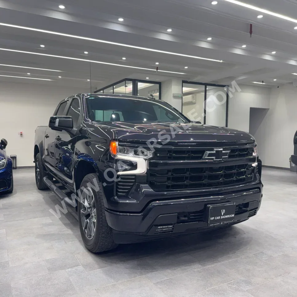 شفروليه سلفرادو ار اس تي 2024 اوتوماتيك 1,000 كم 8 سلندر دفع رباعي بيكب رمادي غامق تحت الضمان