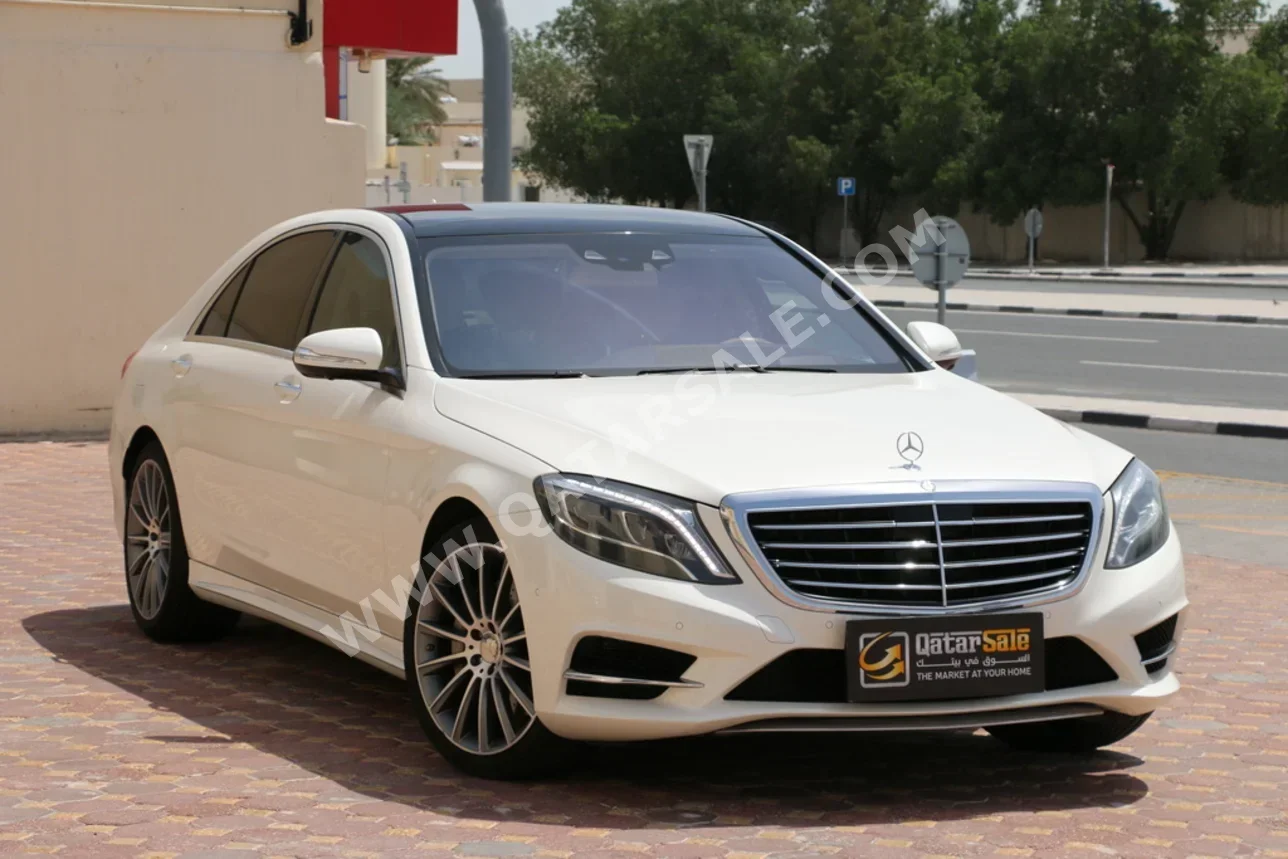Mercedes-Benz  S-Class  400  2015  Automatic  130,000 Km  6 Cylinder  Rear Wheel Drive (RWD)  Sedan  White