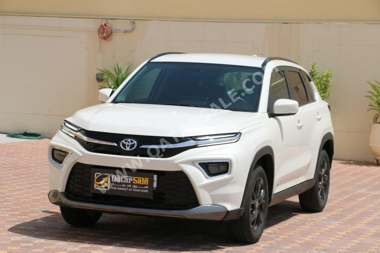 Toyota  Urban Cruiser  2025  Automatic  8,700 Km  4 Cylinder  Front Wheel Drive (FWD)  SUV  White  With Warranty