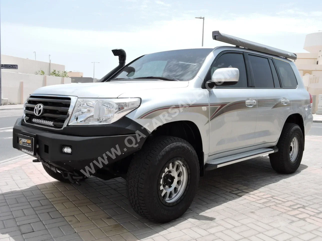 Toyota  Land Cruiser  GX  2010  Automatic  200,000 Km  6 Cylinder  Four Wheel Drive (4WD)  SUV  Silver
