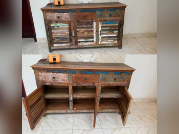 وحدات الأدراج بنى