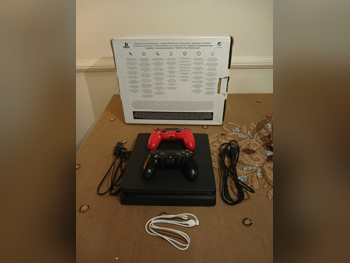 Video Games Consoles - Sony  - PlayStation 4 Pro  - 512 GB  -Included Controllers: 2