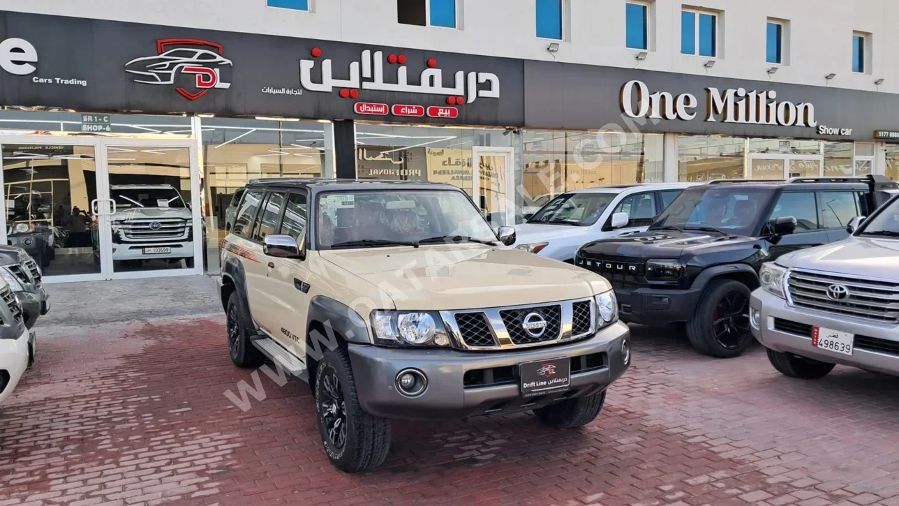 نيسان باترول سوبر سفاري 2024 اوتوماتيك 29,000 كم 6 سلندر دفع رباعي اس يو في بيج تحت الضمان