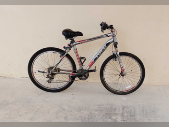 - تريك بايكس - كبير(19-20 بوصة)