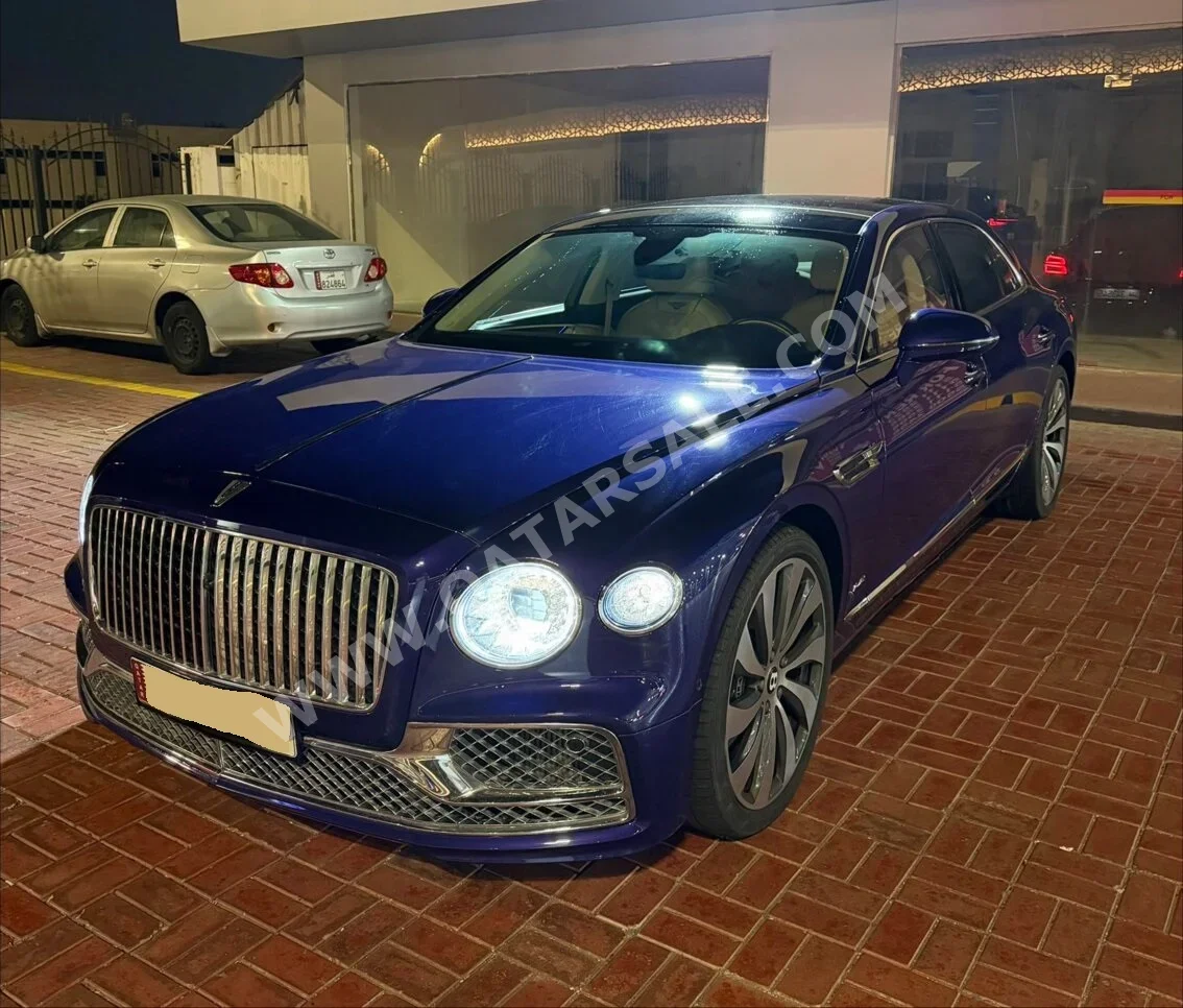 Bentley  Continental  Flying Spur  2020  Automatic  4,200 Km  12 Cylinder  All Wheel Drive (AWD)  Sedan  Blue