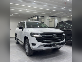 Toyota  Land Cruiser  GX  2024  Automatic  61,000 Km  6 Cylinder  Four Wheel Drive (4WD)  SUV  White  With Warranty