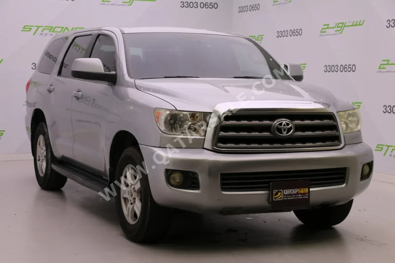 Toyota Sequoia 2015 Automatic 419,000 Km 8 Cylinder Four Wheel Drive (4WD) SUV Gray