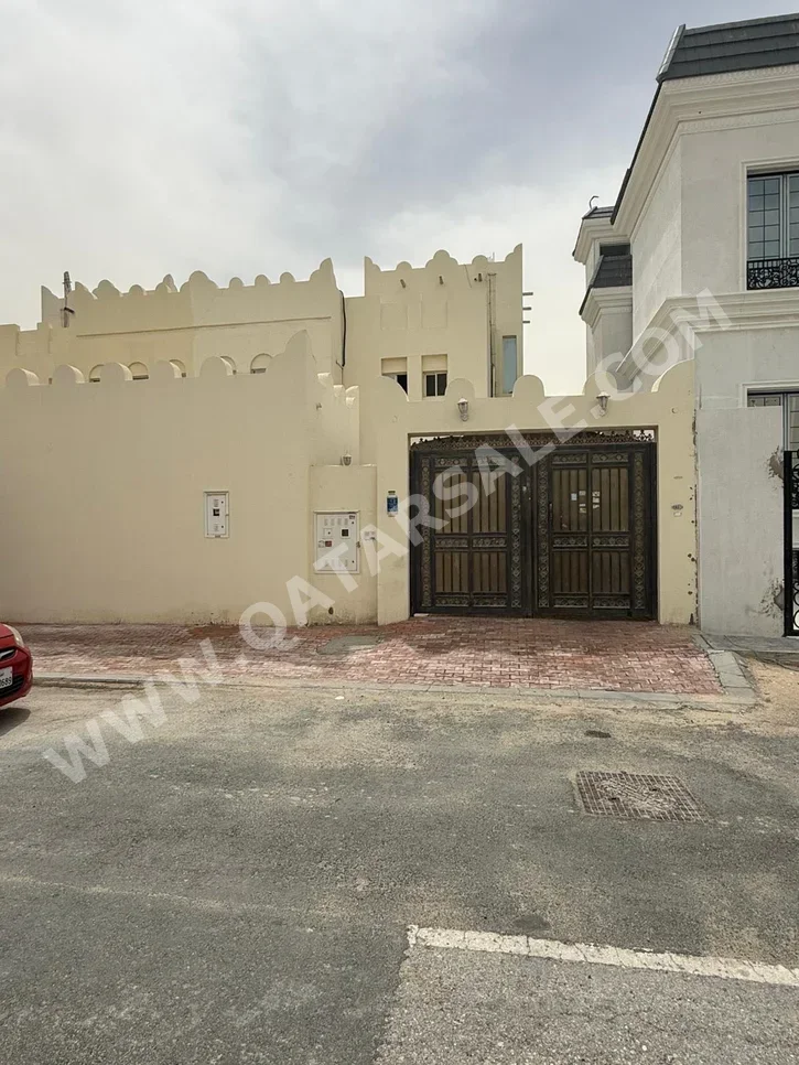 Family Residential - Not Furnished - Al Rayyan - Muraikh - 4 Bedrooms