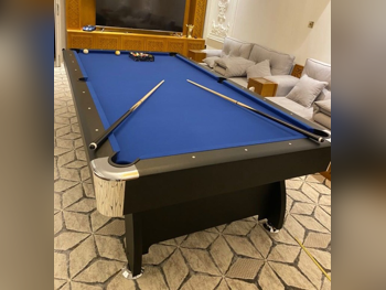 ازرق طاولة بلياردو