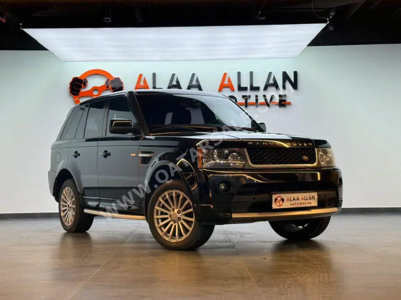 Land Rover Range Rover Sport 2013 Automatic 108,000 Km 8 Cylinder Four Wheel Drive (4WD) SUV Black