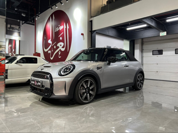 Mini  Cooper  S  2024  Automatic  35,000 Km  4 Cylinder  Front Wheel Drive (FWD)  Convertible  Silver  With Warranty
