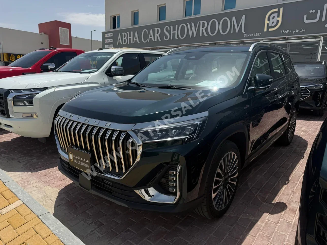 Jetour X90 Plus 2025 Automatic 0 Km 4 Cylinder Four Wheel Drive (4WD) SUV Maroon With Warranty