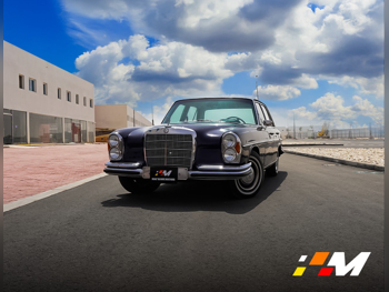 Mercedes-Benz  250 S  1969  Automatic  71,000 Km  6 Cylinder  Rear Wheel Drive (RWD)  Sedan  Dark Blue
