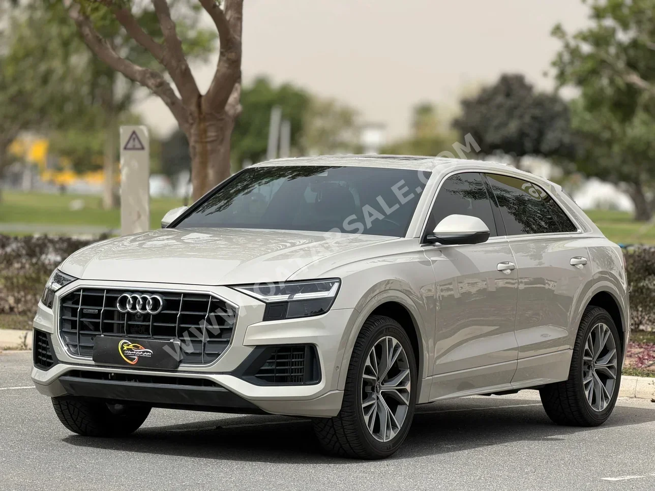 Audi  Q8  55 TFSI Quattro  2022  Automatic  42,000 Km  6 Cylinder  Four Wheel Drive (4WD)  SUV  Gray