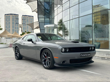 Dodge  Challenger  R/T  2023  Automatic  48,000 Km  8 Cylinder  Rear Wheel Drive (RWD)  Coupe / Sport  Gray