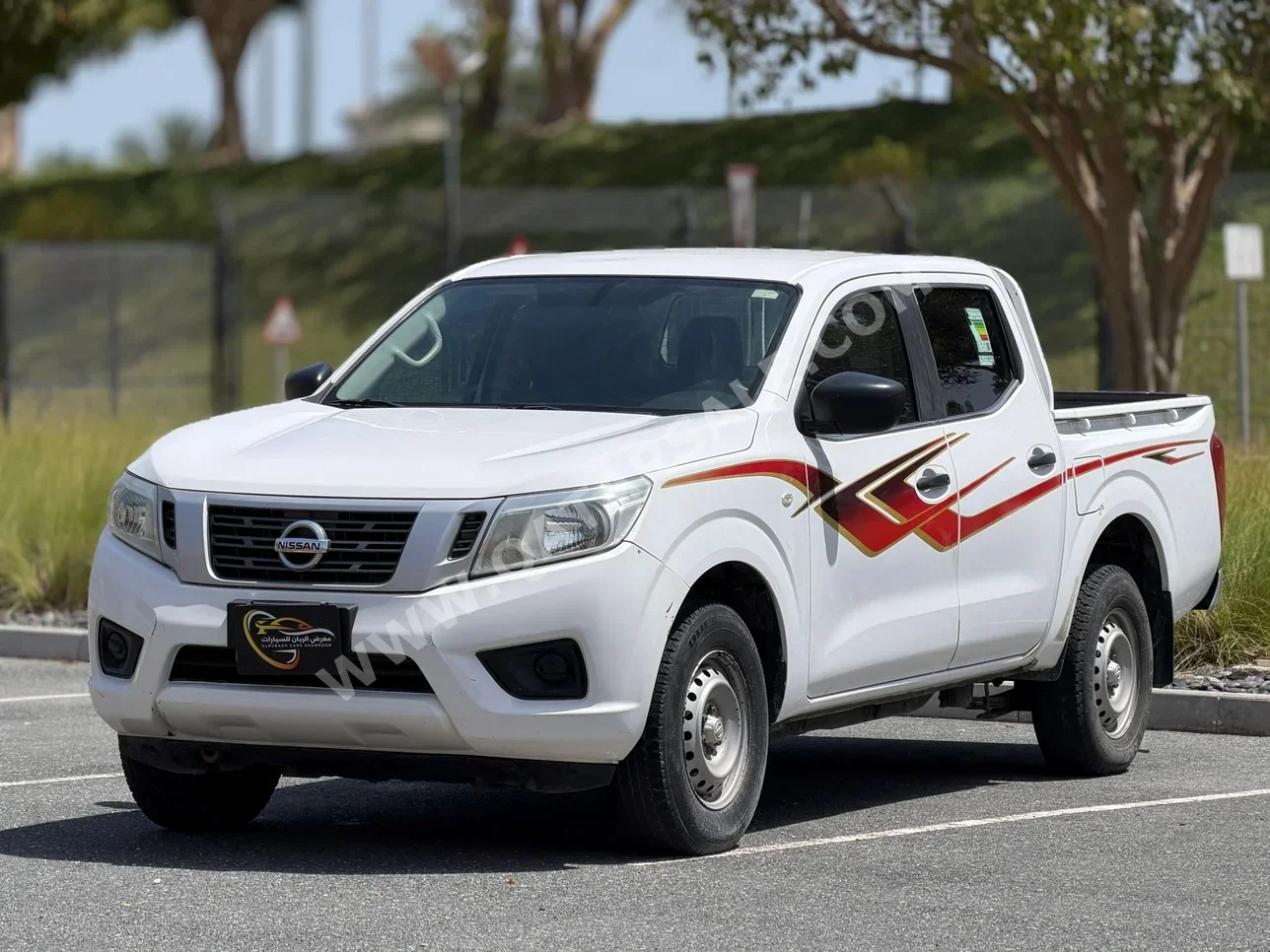 Nissan  Navara  2019  Manual  248,000 Km  4 Cylinder  Rear Wheel Drive (RWD)  Pick Up  White
