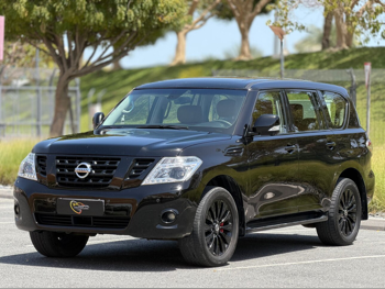 Nissan  Patrol  Platinum  2014  Automatic  300,000 Km  8 Cylinder  Four Wheel Drive (4WD)  SUV  Black