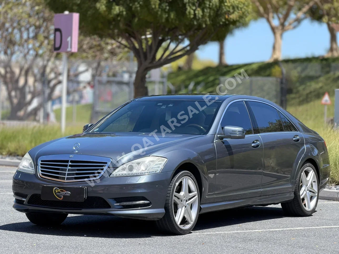 Mercedes-Benz  S-Class  500  2011  Automatic  155,000 Km  8 Cylinder  Rear Wheel Drive (RWD)  Sedan  Gray
