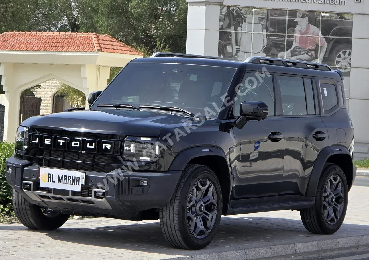 Jetour  T2  Luxury  2025  Automatic  20,000 Km  4 Cylinder  Four Wheel Drive (4WD)  SUV  Black  With Warranty