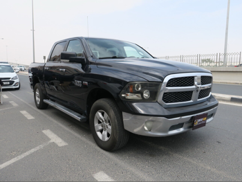 دودج  رام  1500  2016  اوتوماتيك  277,000 كم  8 سلندر  دفع رباعي  بيكب  أسود