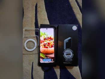 Mobile Phones Samsung  - Galaxy Z  - Fold 6  - Blue  - 256 GB  - Under Warranty