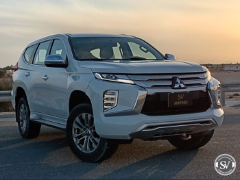 Mitsubishi  Pajero  Montero Sport  2022  Automatic  80,000 Km  6 Cylinder  Four Wheel Drive (4WD)  SUV  White
