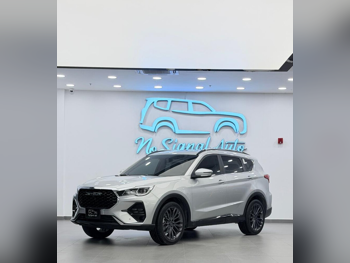 Jetour  X70  2025  Automatic  18,000 Km  4 Cylinder  Four Wheel Drive (4WD)  SUV  Silver  With Warranty