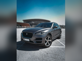 جاكوار  اف - بيس  2019  اوتوماتيك  72,000 كم  4 سلندر  دفع رباعي  اس يو في  رمادي