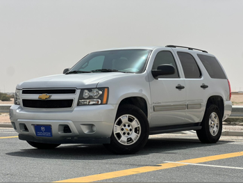 Chevrolet  Tahoe  2013  Automatic  208,000 Km  8 Cylinder  Four Wheel Drive (4WD)  SUV  Silver
