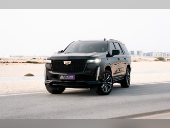 كاديلاك  اسكيليد  600  2022  اوتوماتيك  60,000 كم  8 سلندر  دفع كلي مستمر  اس يو في  أسود  تحت الضمان