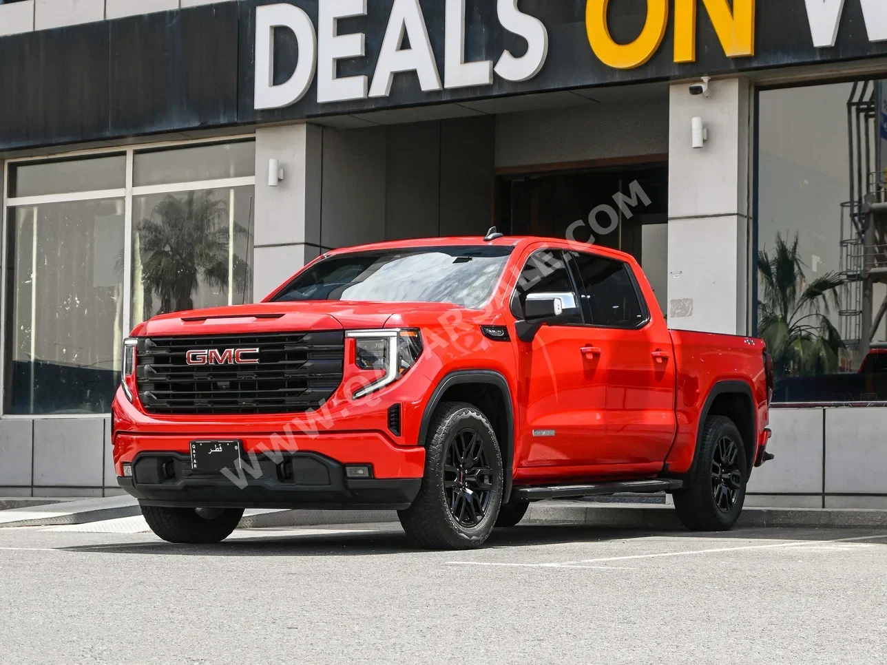GMC Sierra Elevation 2023 Automatic 35,000 Km 8 Cylinder Four Wheel Drive (4WD) Pick Up Red With Warranty