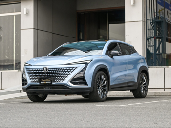 تشانجان  يوني تي  2023  اوتوماتيك  11,500 كم  4 سلندر  سحب امامي  اس يو في  سمائي فاتح  تحت الضمان