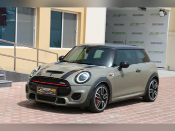Mini  Cooper  JCW  2019  Automatic  90,000 Km  4 Cylinder  Front Wheel Drive (FWD)  Hatchback  Gray Nardo