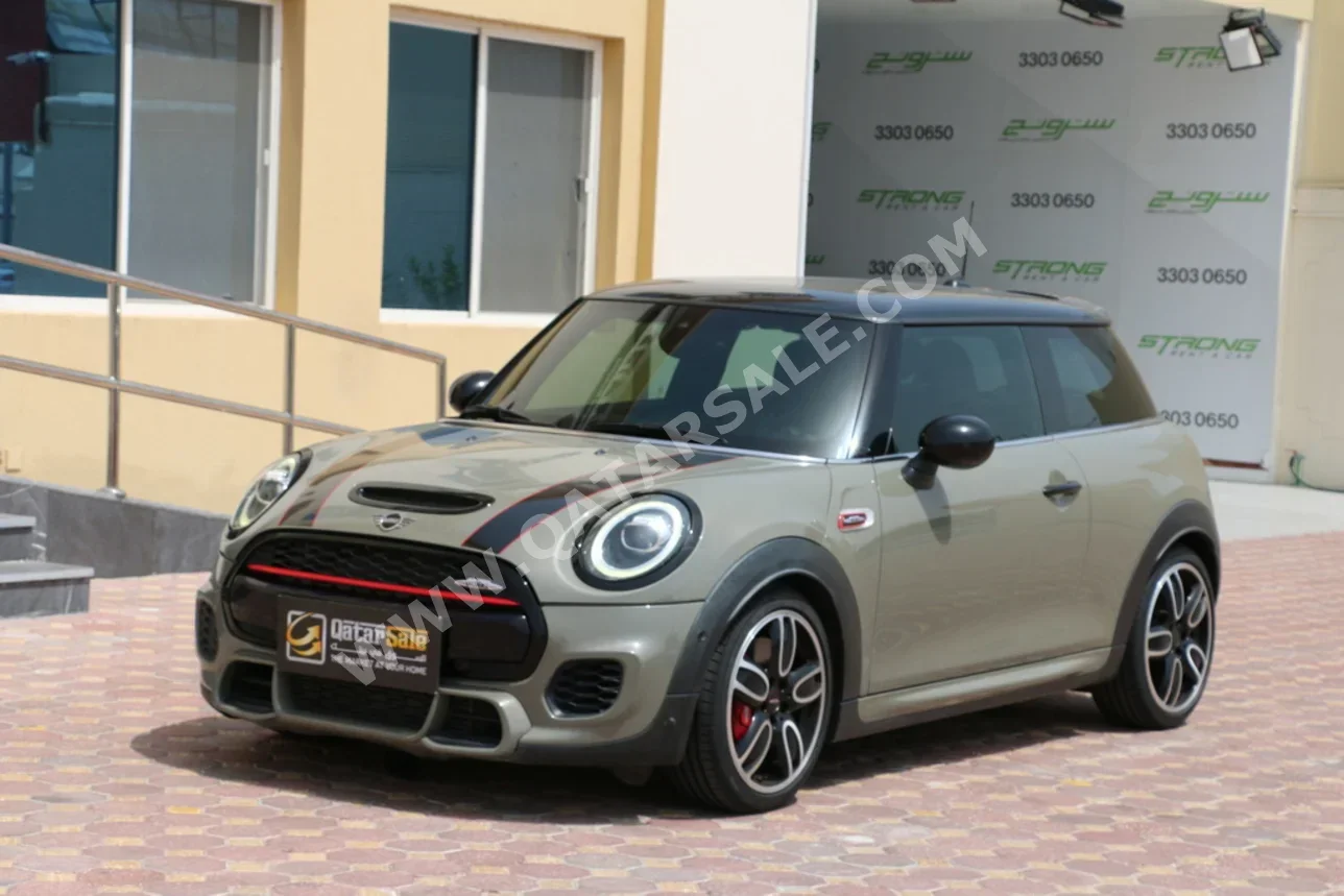 Mini  Cooper  JCW  2019  Automatic  90,000 Km  4 Cylinder  Front Wheel Drive (FWD)  Hatchback  Gray Nardo