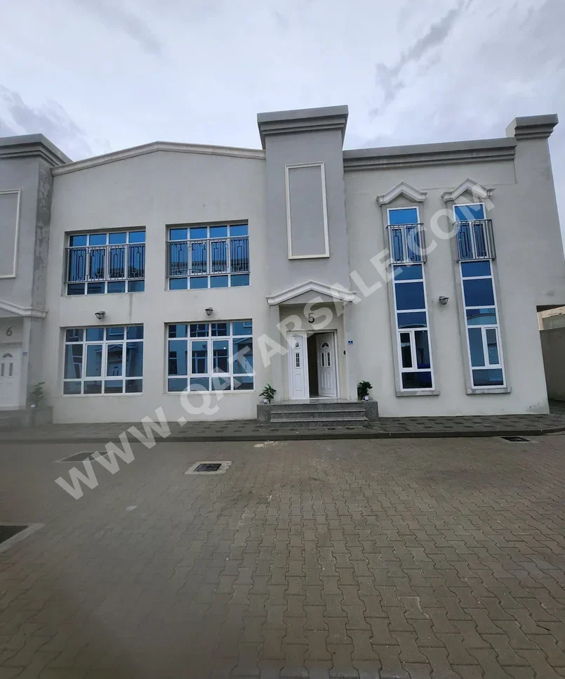 Compound  - Not Furnished  - Al Rayyan  - Muraikh  - 4 Bedrooms