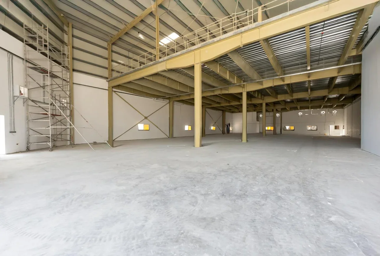 Warehouses & Stores - Al Wakrah - Barkit Al Awamer -Area Size: 12568 Square Meter
