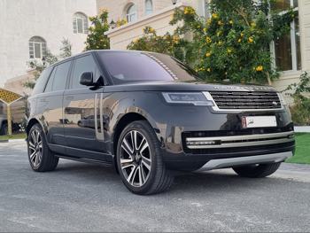 لاند روفر  رنج روفر  فوج اتش اس اي  2023  اوتوماتيك  24,000 كم  8 سلندر  دفع رباعي  اس يو في  أسود  تحت الضمان