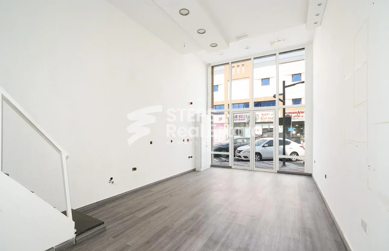 محلات تجارية - غير مفروشة - الريان للايجار - أبو هامور