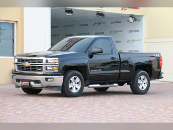 Chevrolet  Silverado  Z71  2015  Automatic  233,000 Km  8 Cylinder  Four Wheel Drive (4WD)  Pick Up  Black