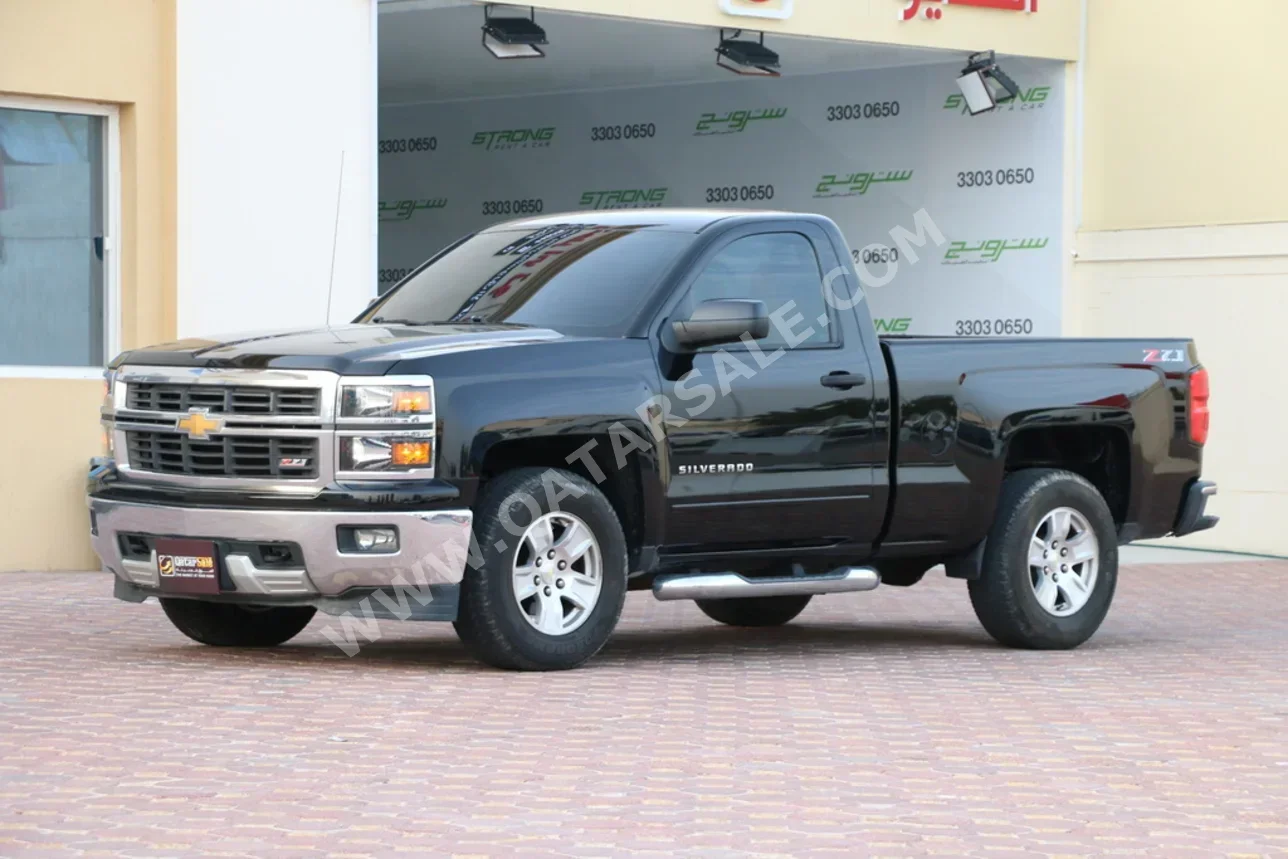 شفروليه سلفرادو زد 71 2015 اوتوماتيك 233,000 كم 8 سلندر دفع رباعي بيكب أسود