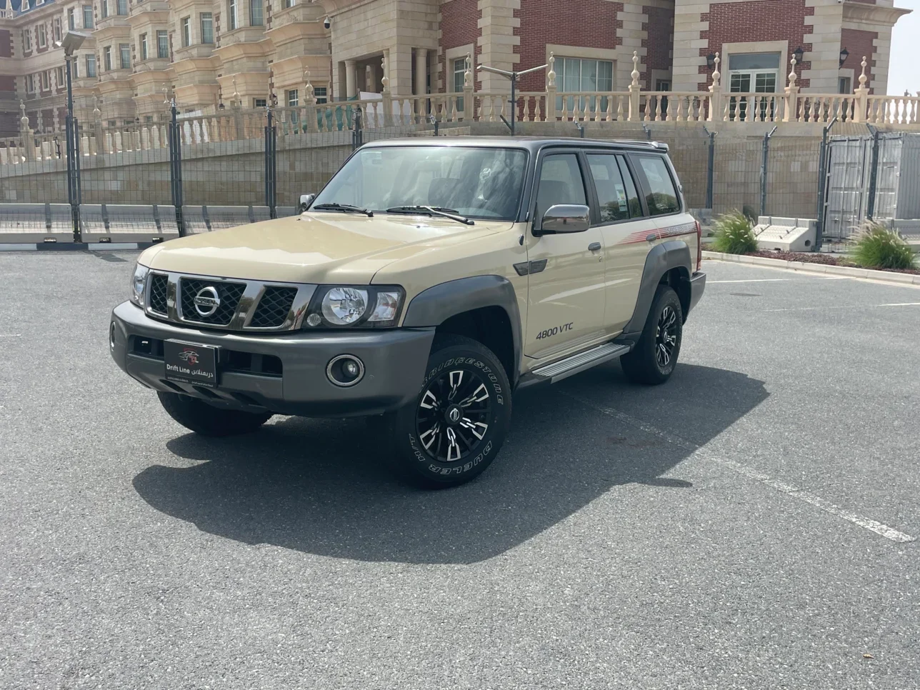 نيسان  باترول  سوبر سفاري  2024  اوتوماتيك  29,000 كم  6 سلندر  دفع رباعي  اس يو في  بيج  تحت الضمان