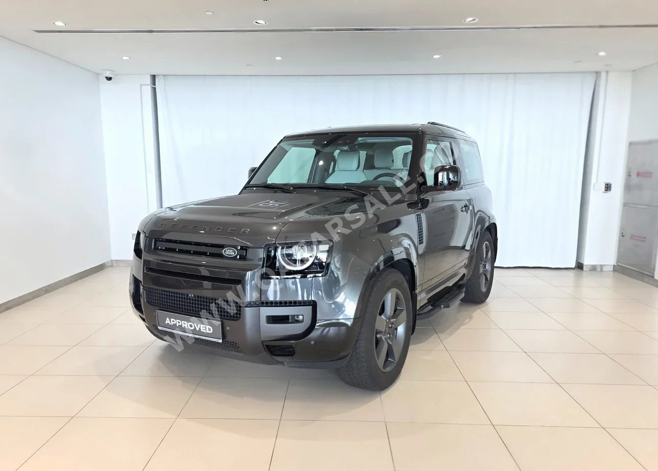 Land Rover  Defender  90 HSE  2026  Automatic  1,650 Km  6 Cylinder  Four Wheel Drive (4WD)  SUV  Carpathian grey  With Warranty
