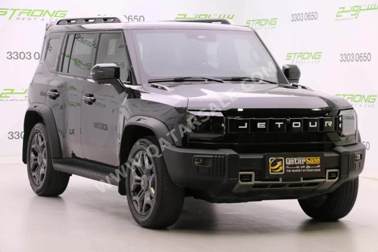 جيتور تي 2 لكجري 2025 اوتوماتيك 16,600 كم 4 سلندر دفع رباعي اس يو في أسود تحت الضمان