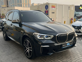 بي ام دبليو  الفئة - اكس  اكس 5 ام 50 اي  2022  اوتوماتيك  21,000 كم  8 سلندر  دفع رباعي  اس يو في  أسود  تحت الضمان