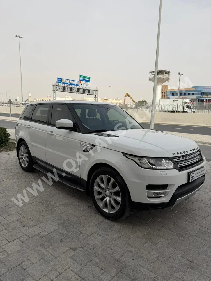 Land Rover  Range Rover  Sport HSE  2014  Automatic  210,000 Km  6 Cylinder  Four Wheel Drive (4WD)  SUV  White