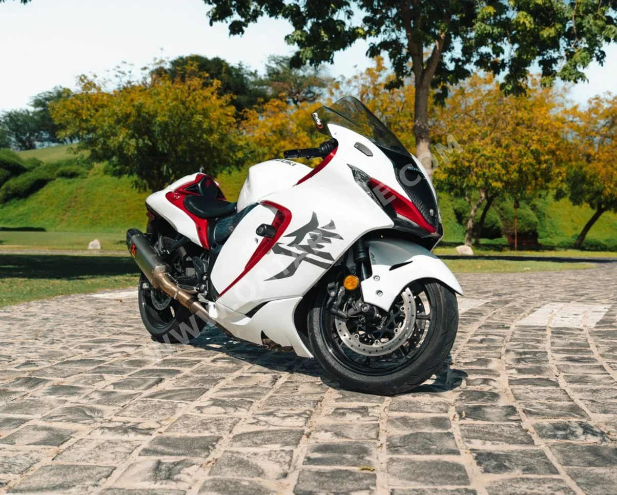 Suzuki  Hayabusa -  2022 - Color White