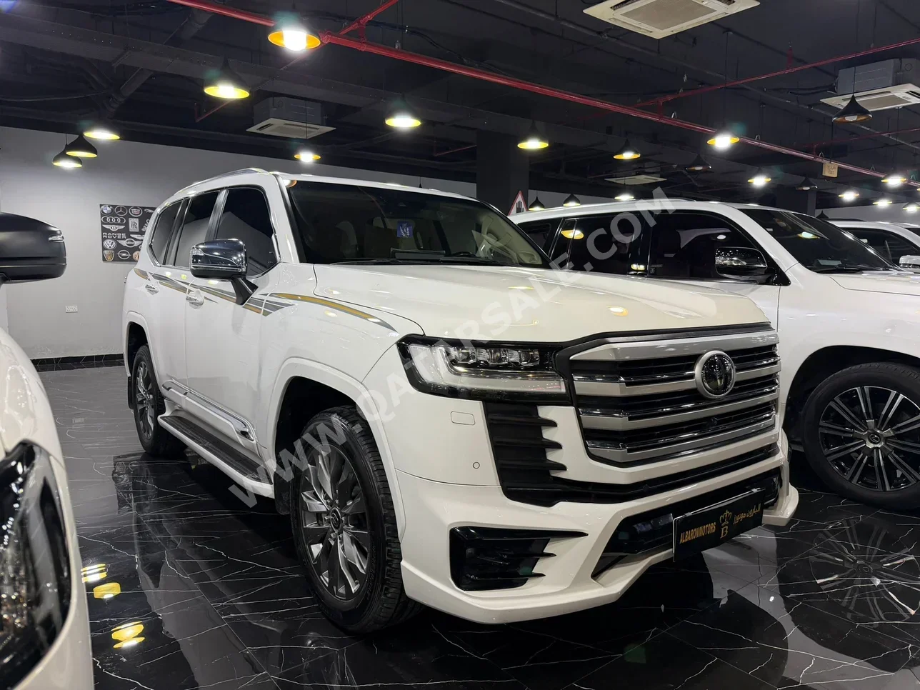 تويوتا  لاند كروزر  في اكس ار توين توربو  2022  اوتوماتيك  43,000 كم  6 سلندر  دفع رباعي  اس يو في  أبيض